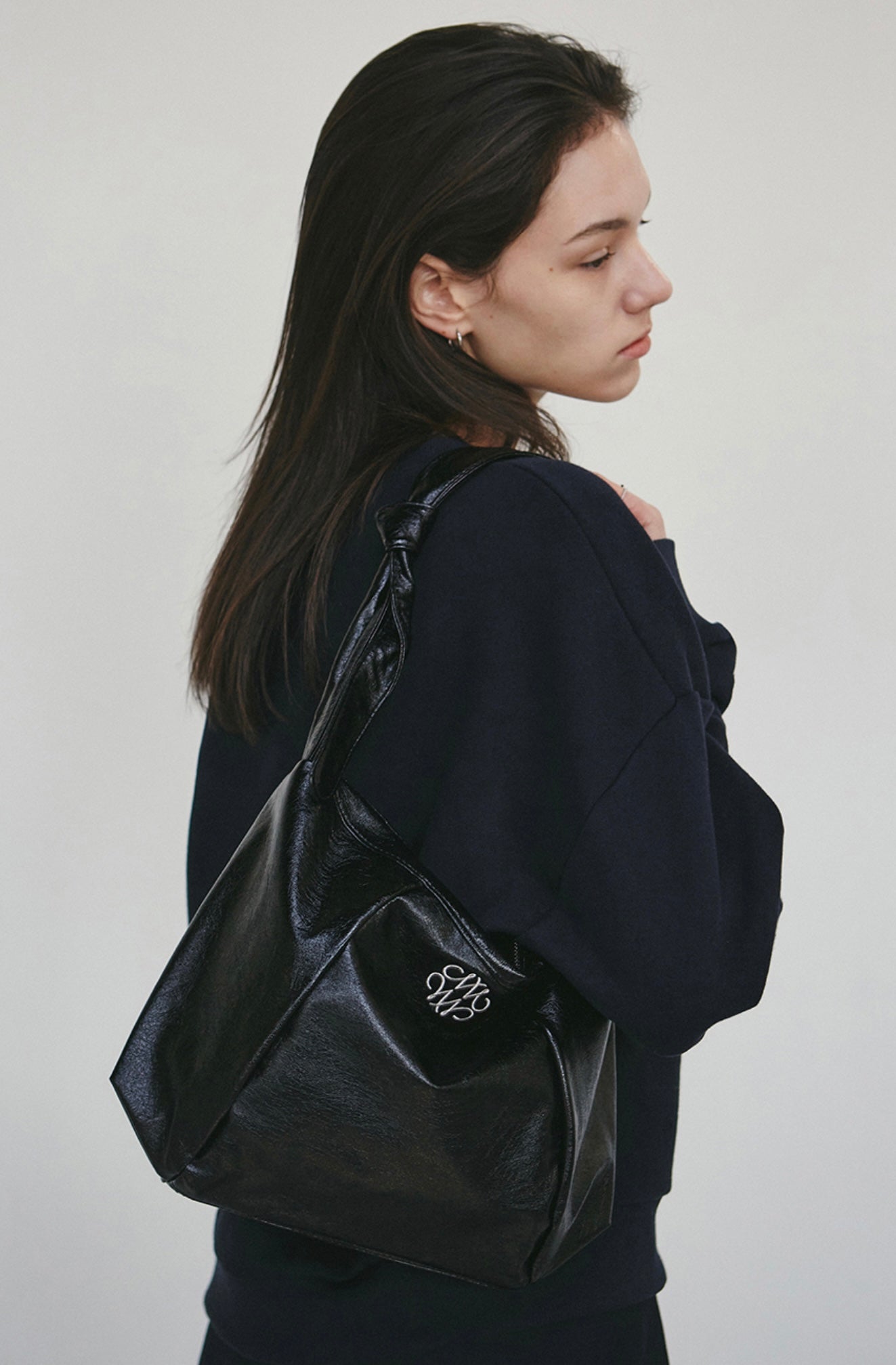 NICOLE SQUARE SHOULDER BAG_BLACK